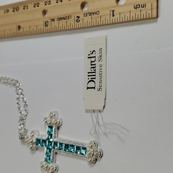 Cross Necklace and Brooch - Picture 10 of 13